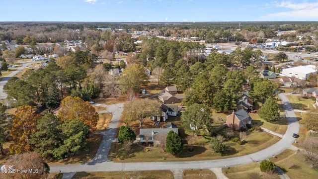 1001 Briarhill Court, New Bern, NC 28562