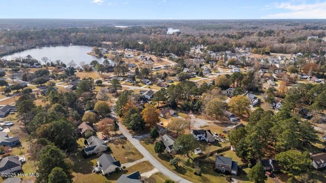 1001 Briarhill Court, New Bern, NC 28562