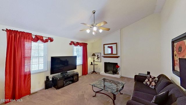 1001 Briarhill Court, New Bern, NC 28562
