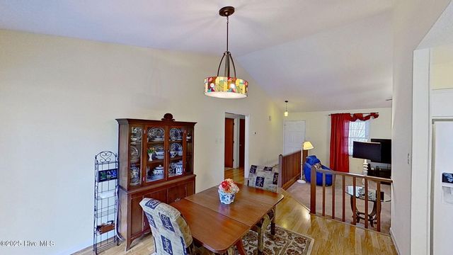 1001 Briarhill Court, New Bern, NC 28562