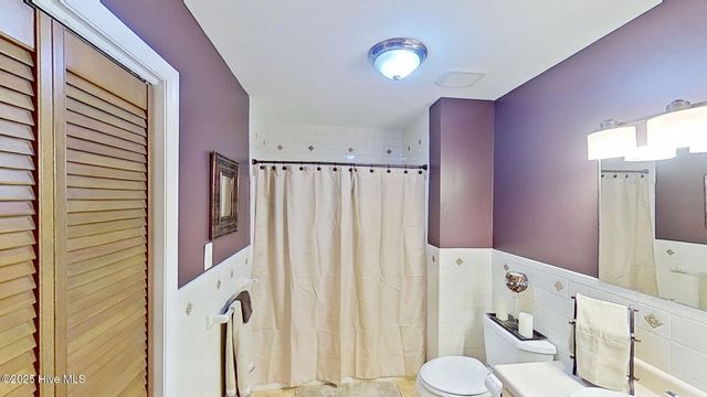 1001 Briarhill Court, New Bern, NC 28562