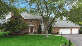 374 Tremont Circle, Valparaiso, IN 46385