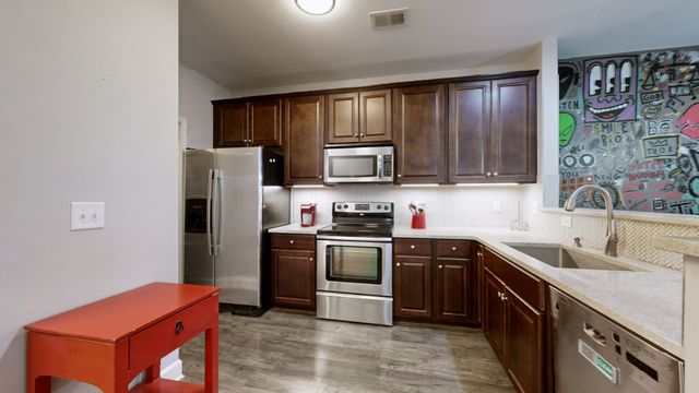 4844 Bevendean Dr Unit B5, Nashville, TN 37211