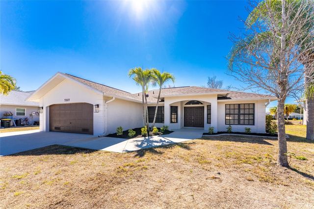 7227 N PLUM TREE, Punta Gorda, FL 33955