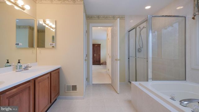 104 CONRAD LN, North Wales, PA 19454