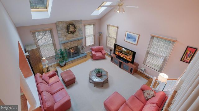 104 CONRAD LN, North Wales, PA 19454