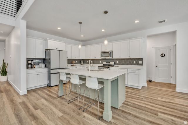 13568 S WATTS LN, Riverton, UT 84065