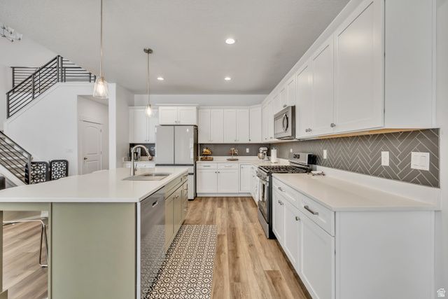 13568 S WATTS LN, Riverton, UT 84065