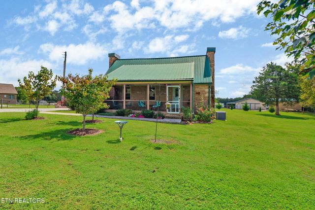 910 Highland Lane, Crossville, TN 38555