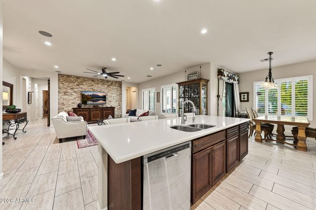 20340 W CRESCENT Drive, Buckeye, AZ 85396