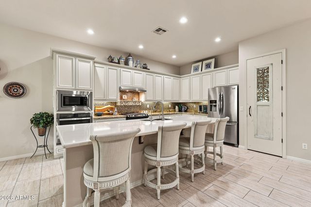 20340 W CRESCENT Drive, Buckeye, AZ 85396