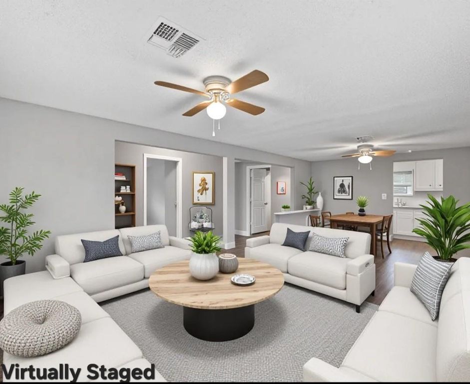 3421 3rd Avenue N, Texas City, TX 77590