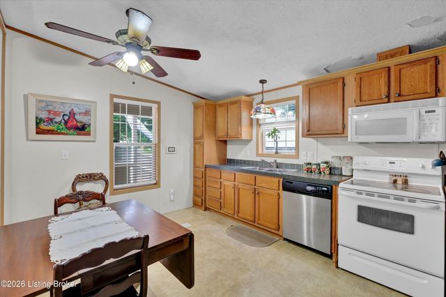 4209 Clark St, Louisville, KY 40213