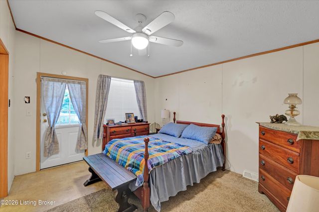 4209 Clark St, Louisville, KY 40213
