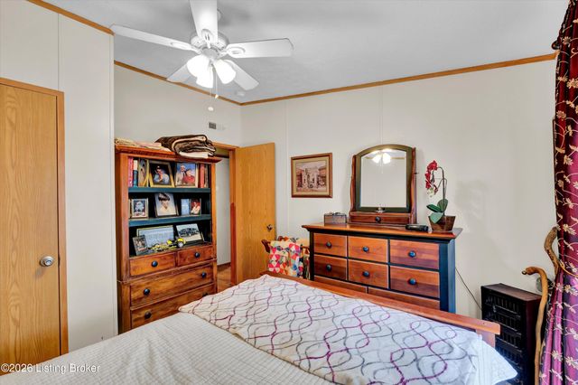 4209 Clark St, Louisville, KY 40213