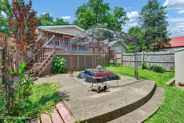 4209 Clark St, Louisville, KY 40213