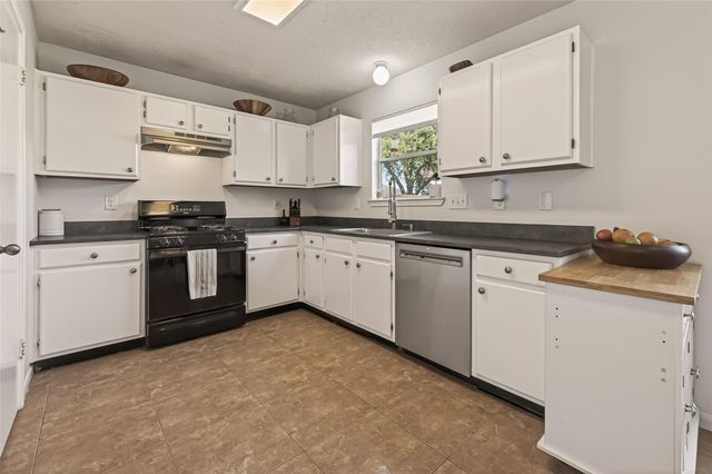 7315 Tara Blue Ridge Drive, Richmond, TX 77469