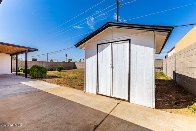 2122 W DAHLIA Drive, Phoenix, AZ 85029