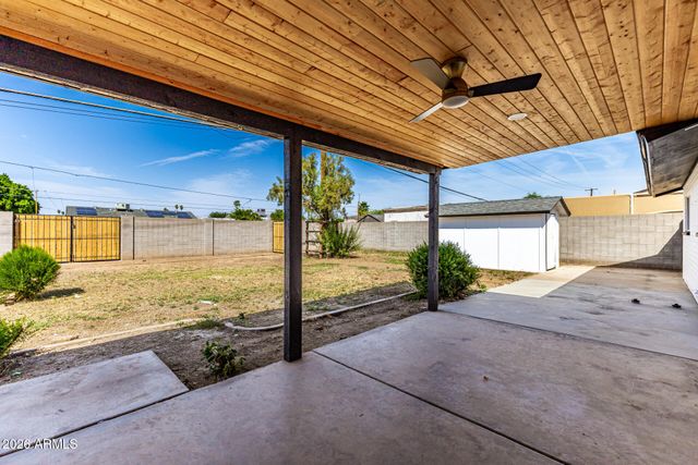 2122 W DAHLIA Drive, Phoenix, AZ 85029