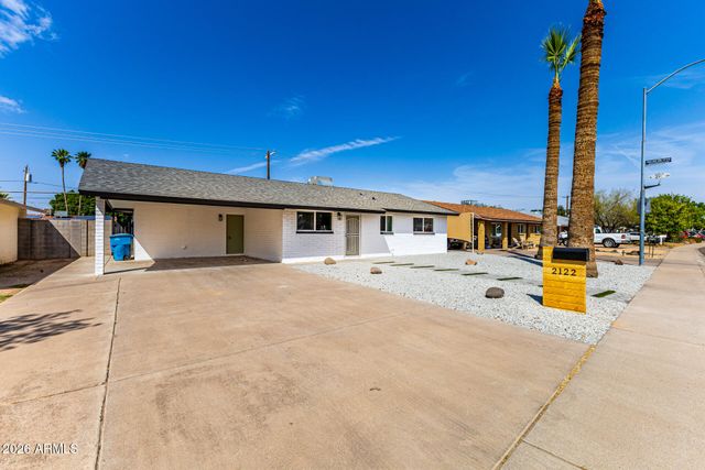 2122 W DAHLIA Drive, Phoenix, AZ 85029