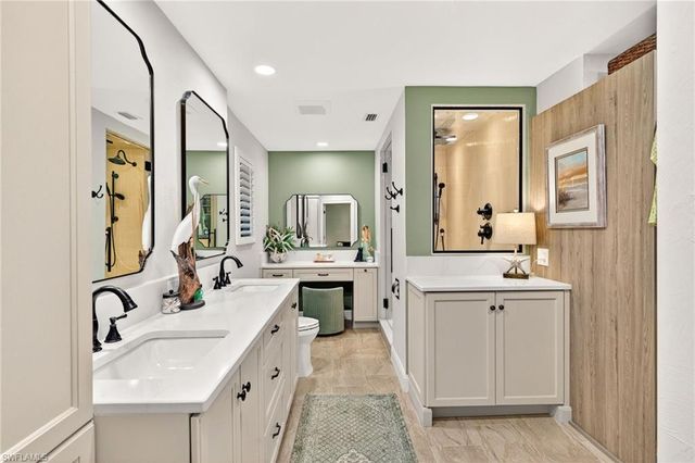 4656 S Landings DR, Fort Myers, FL 33919