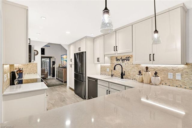 4656 S Landings DR, Fort Myers, FL 33919