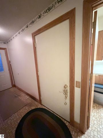 10027 E Grandview Court, Traverse City, MI 49684