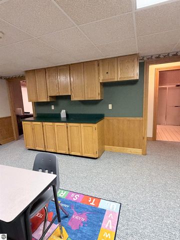 10027 E Grandview Court, Traverse City, MI 49684