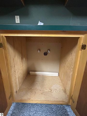 10027 E Grandview Court, Traverse City, MI 49684