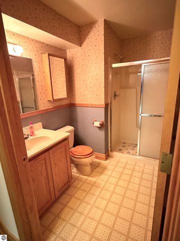 10027 E Grandview Court, Traverse City, MI 49684