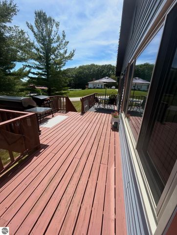 10027 E Grandview Court, Traverse City, MI 49684