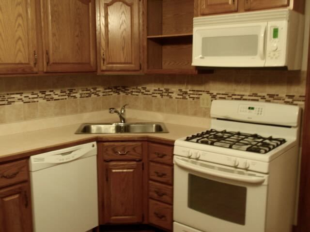 5059 W Argyle Street, Chicago, IL 60630