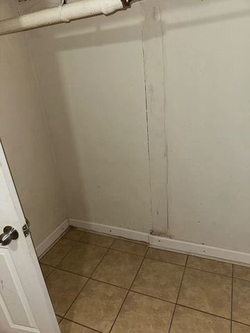 5059 W Argyle Street, Chicago, IL 60630
