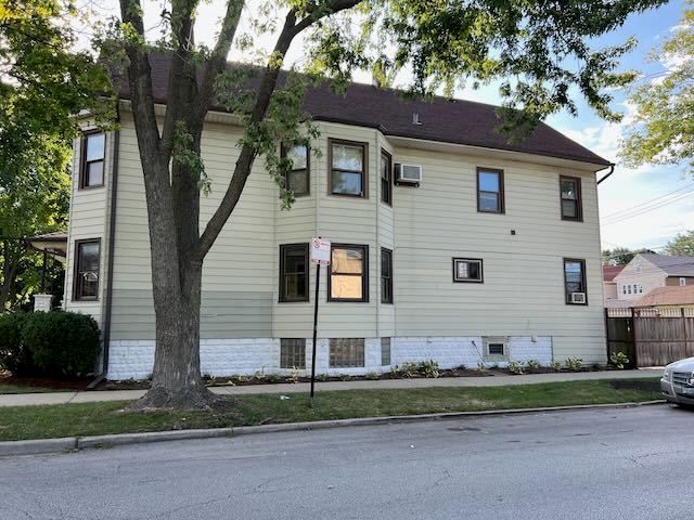 5059 W Argyle Street, Chicago, IL 60630