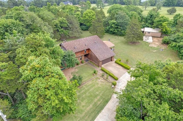 4148 N Hungate Lane, Fayetteville, AR 72703