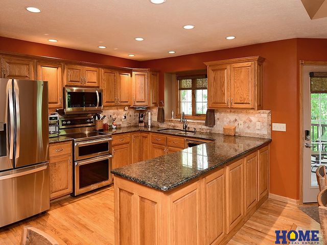 7211 Woody Creek Lane, Lincoln, NE 68516
