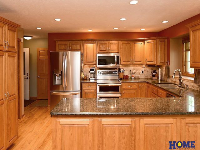 7211 Woody Creek Lane, Lincoln, NE 68516