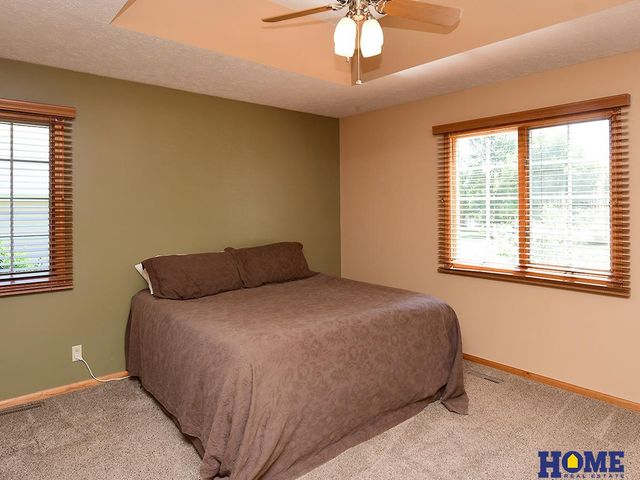 7211 Woody Creek Lane, Lincoln, NE 68516