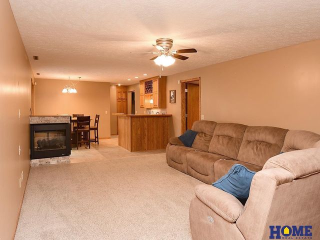 7211 Woody Creek Lane, Lincoln, NE 68516