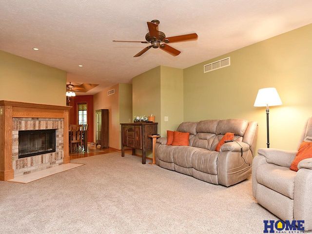 7211 Woody Creek Lane, Lincoln, NE 68516