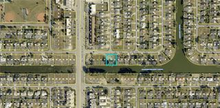 1616 NE 2nd TER, Cape Coral, FL 33909