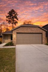 1646 Golden Iris Drive, Crosby, TX 77532