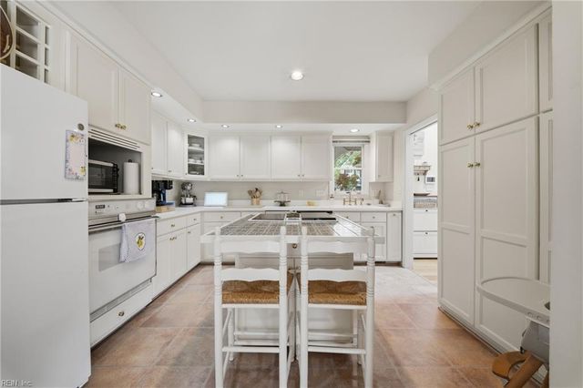 7425 Dehlman AVE, Norfolk, VA 23505