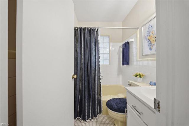 7425 Dehlman AVE, Norfolk, VA 23505