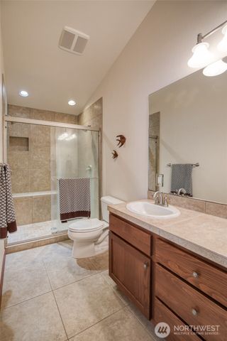 24 Darien Lane, Pacific Beach, WA 98571