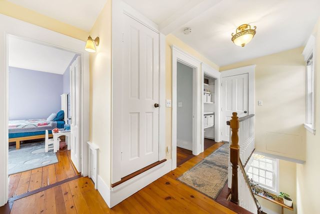 86 Potter Rd, Waltham, MA 02453