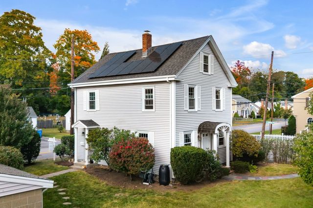 86 Potter Rd, Waltham, MA 02453