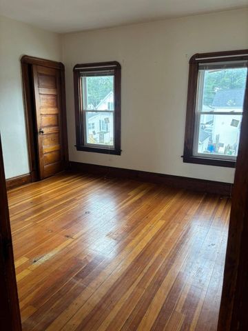 72 Richmond St 3, Brockton, MA 02301
