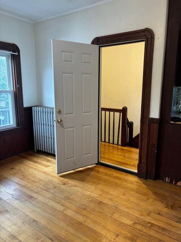 72 Richmond St 3, Brockton, MA 02301