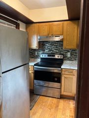 72 Richmond St 3, Brockton, MA 02301